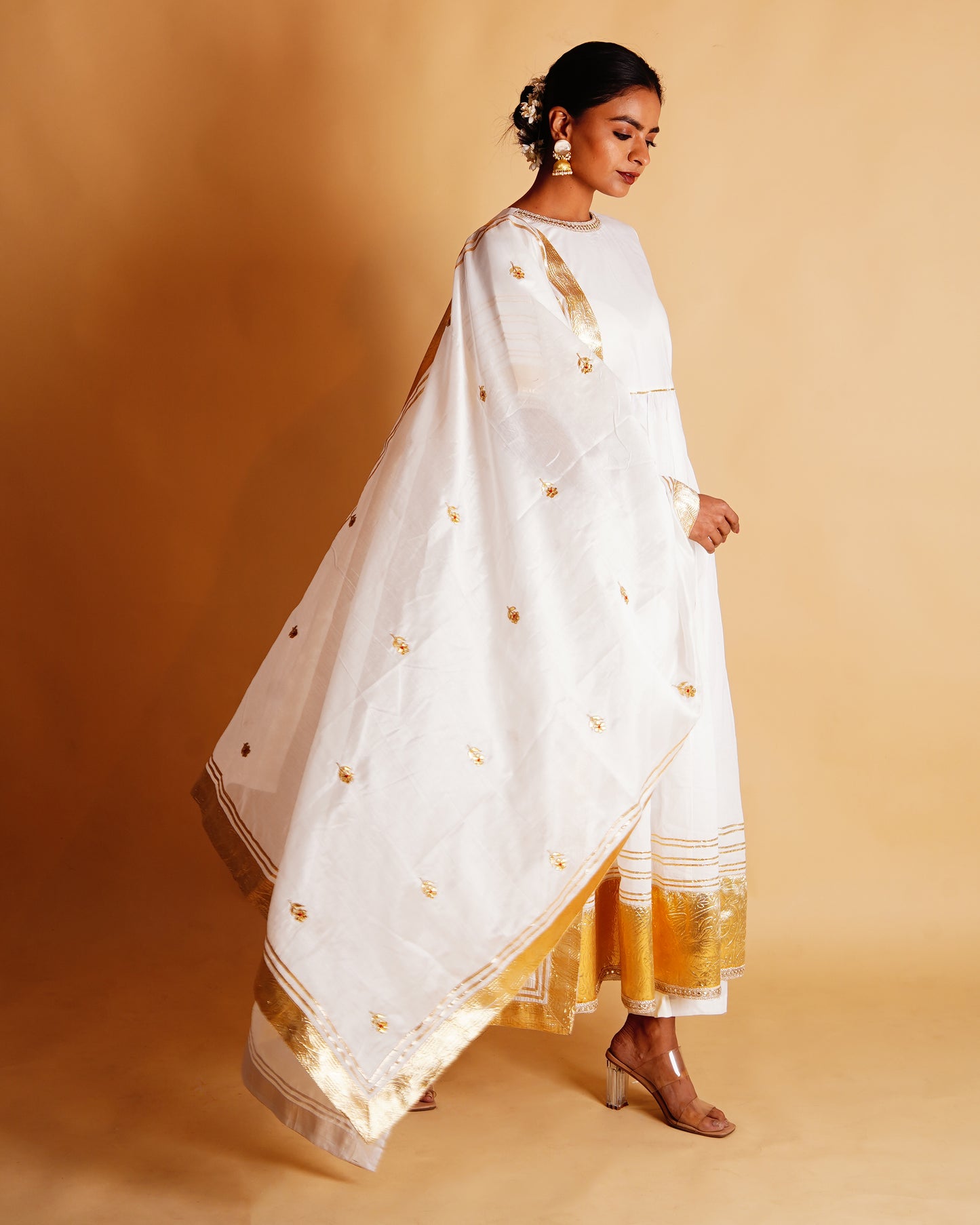 CHAMKEELI ANARKALI SET - OFF WHITE