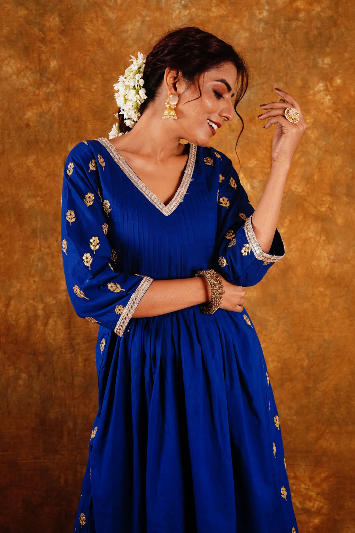 CHAMKEELI KURTI SET - BLUE
