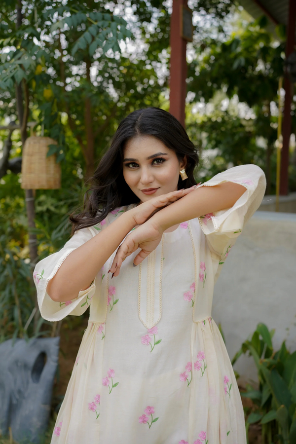 DAISY GEATHER KURTI SET - OFF WHITE