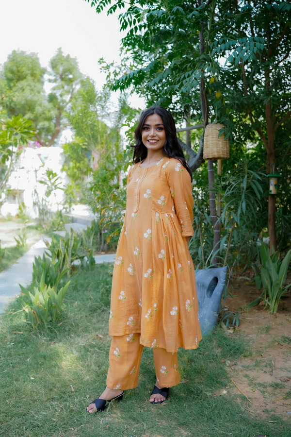 DAISY GEATHER KURTI SET - PEACH