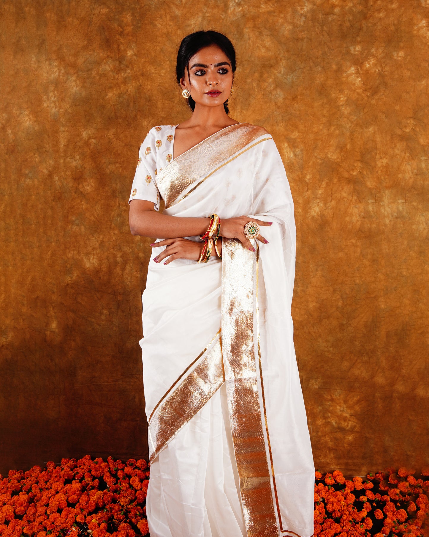 CHAMKEELI SAREE - OFF WHITE