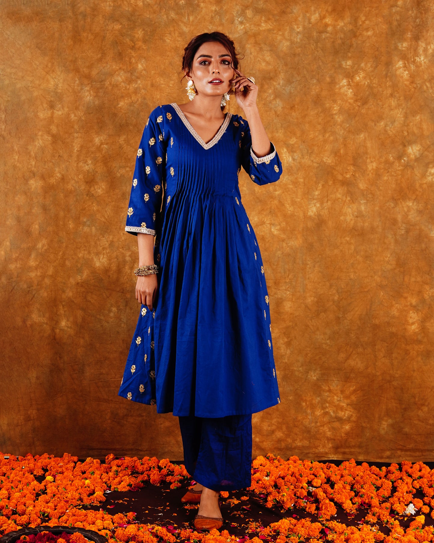 CHAMKEELI KURTI SET - BLUE