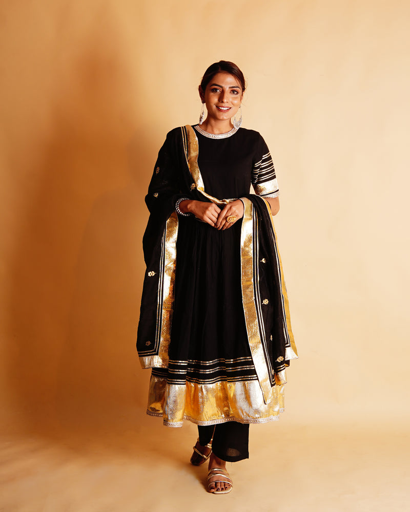 CHAMKEELI ANARKALI SET