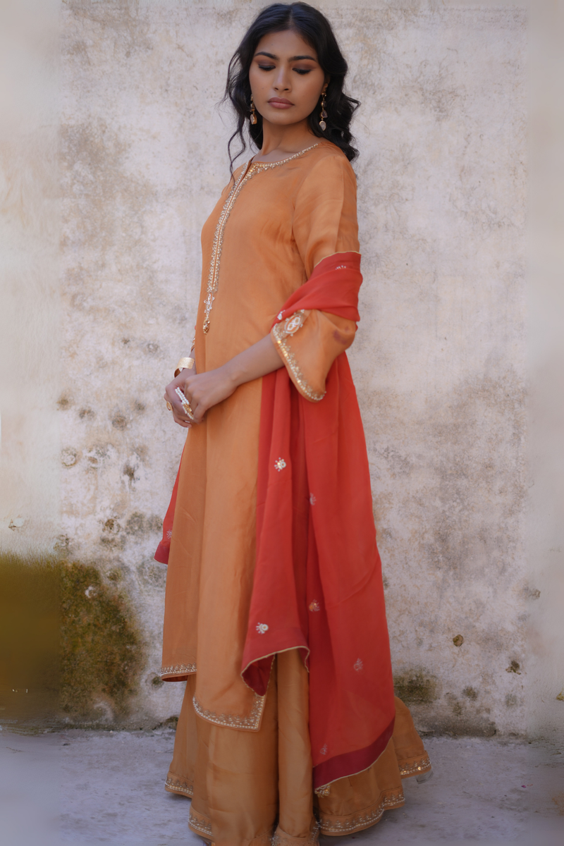 Meera Kurta Set - Dessert Gold