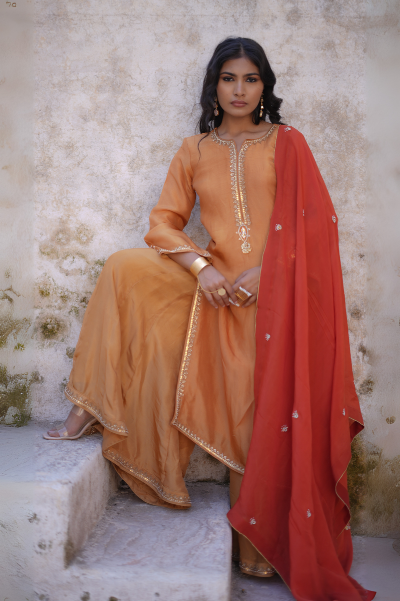 Meera Kurta Set - Dessert Gold