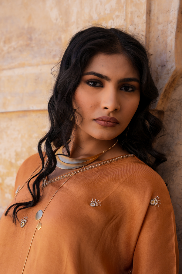 Meera Drape Set - Dessert Gold